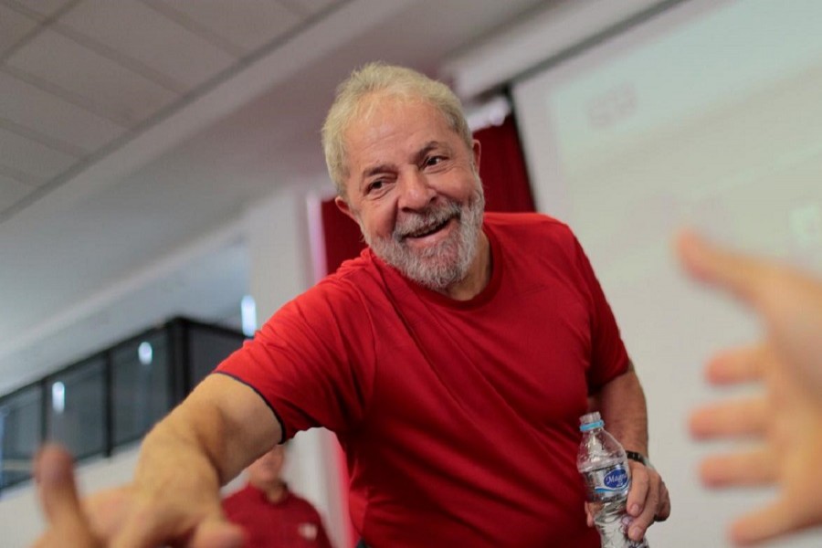 Former Brazilian President Luiz Inacio Lula da Silva arrives at the metallurgical trade union in Sao Bernardo do Campo, Brazil January 24, 2018. Reuters