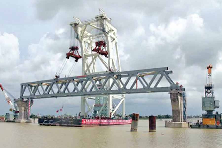 Installation of 2nd span of Padma Bridge starts