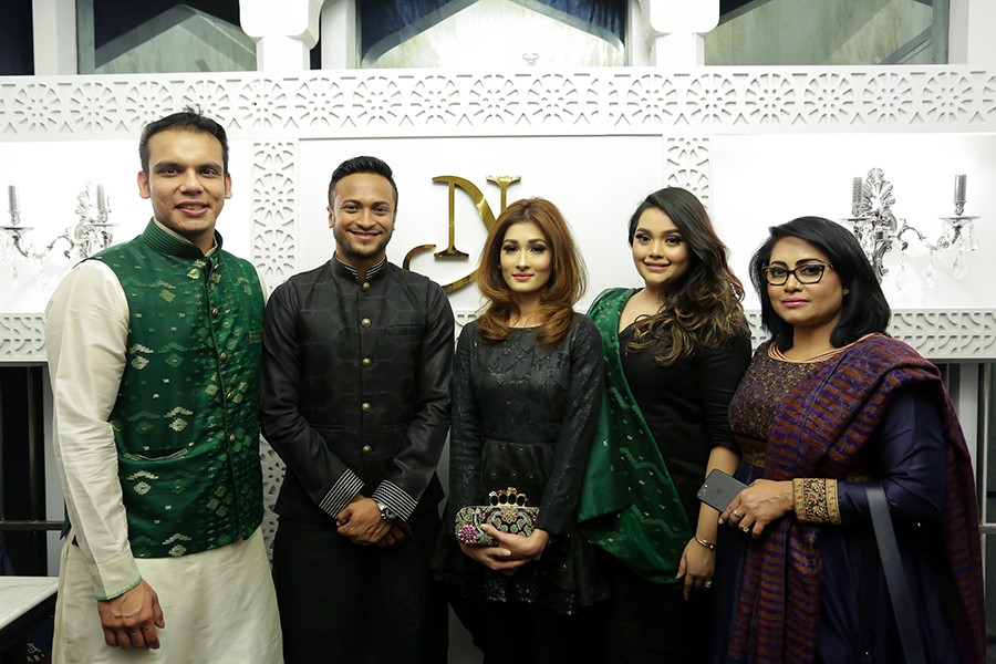 Shakib, Shishir inaugurate boutique house in city