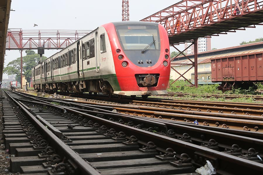 BR to study feasibility on Dhaka circular train service