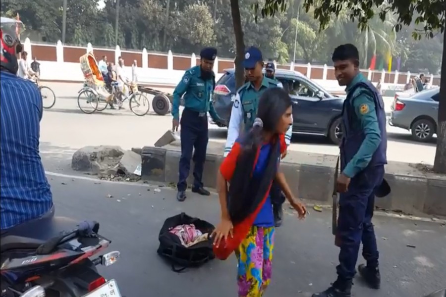 Video of police manhandling a girl goes viral