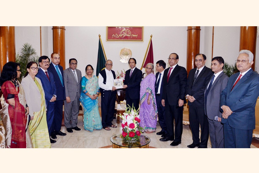 President asks PSC  to gain people's  confidence