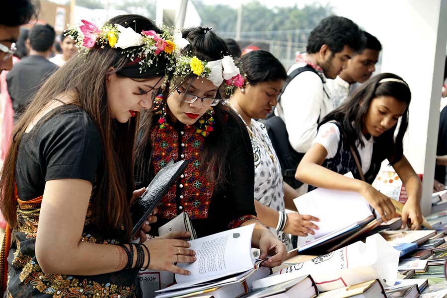 Amar Ekushey brings huge crowd to book fair