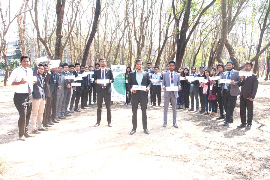 The participants of Jahangirnagar University Model United Nations Association (JUMUNA)