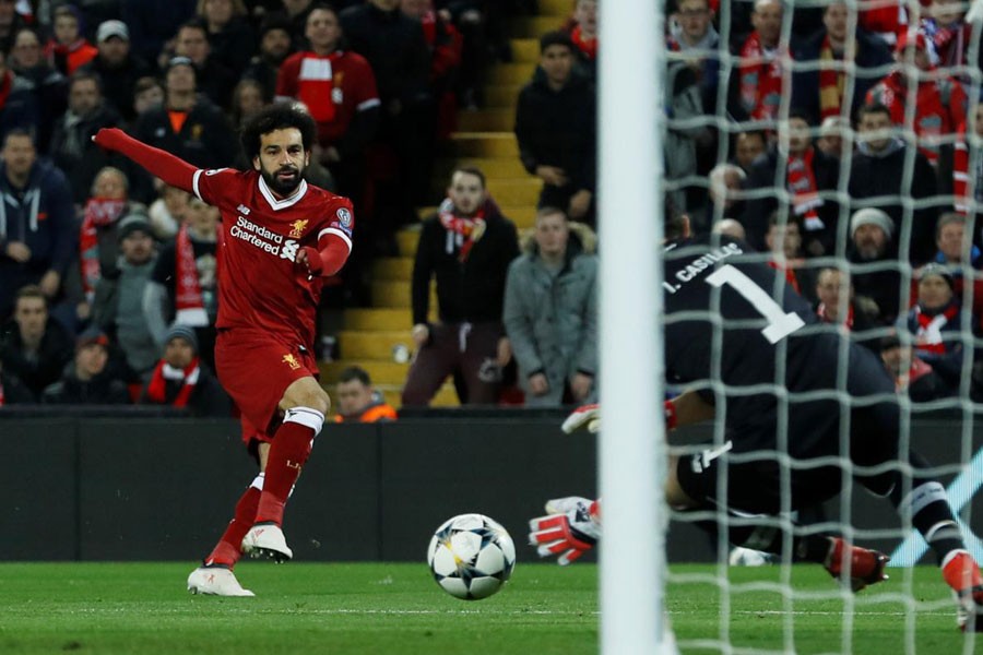 Champions League Round of 16 Second Leg - Liverpool vs FC Porto - Anfield, Liverpool, Britain - March 6, 2018 Porto's Iker Casillas saves a shot from Liverpool's Mohamed Salah. Reuters.