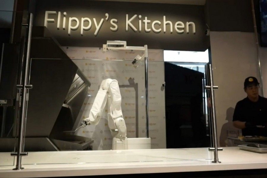 Burger-flipping robot takes break to get an upgrade