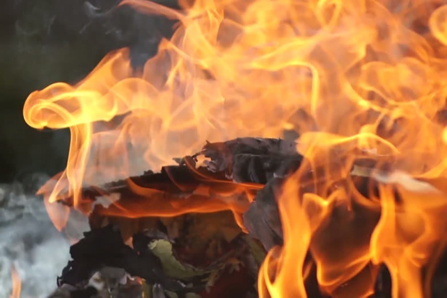 Minor boy dies in C’nawabganj fire