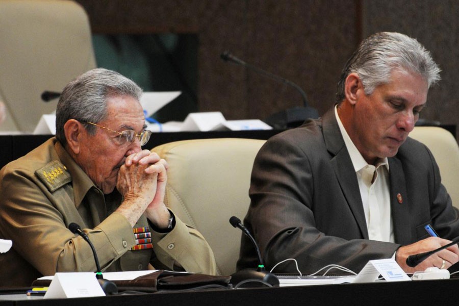 Cuba’s President Raul Castro (L) and Cuba’s First Vice-President Miguel Diaz-Canel are seen during the National Assembly in Havana, Cuba, December 21, 2017. Reuters.