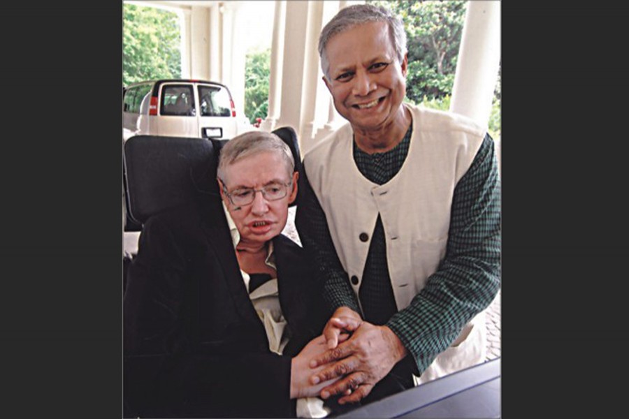 Yunus condoles demise of Stephen Hawking
