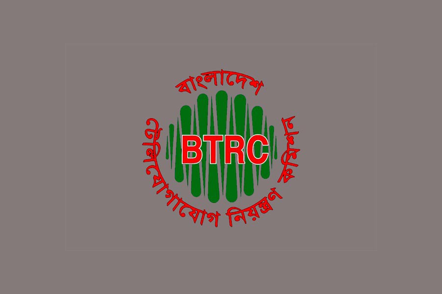 BTRC mulls higher internet prices to curb Facebook ‘addiction’