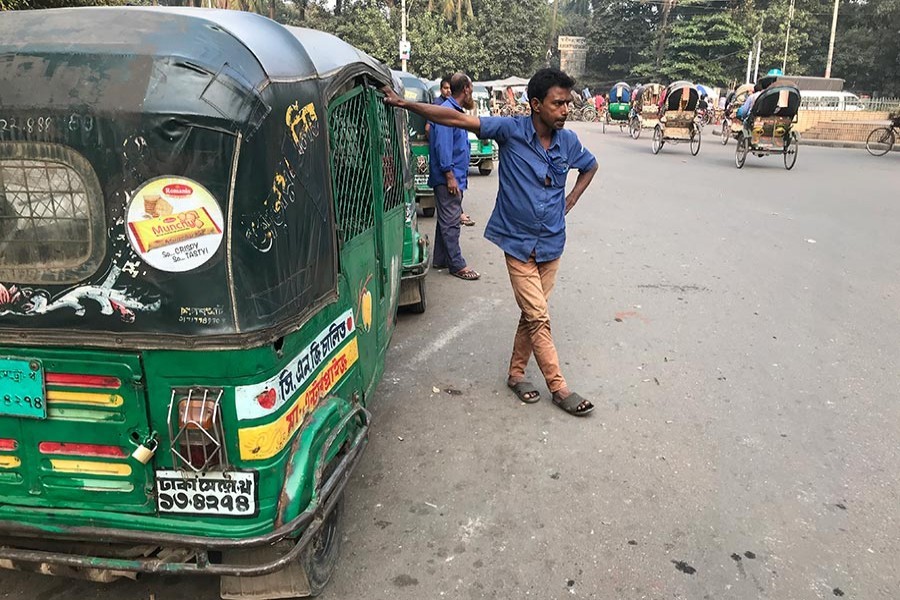 Govt sets deadline to purge outdated autorikshaws