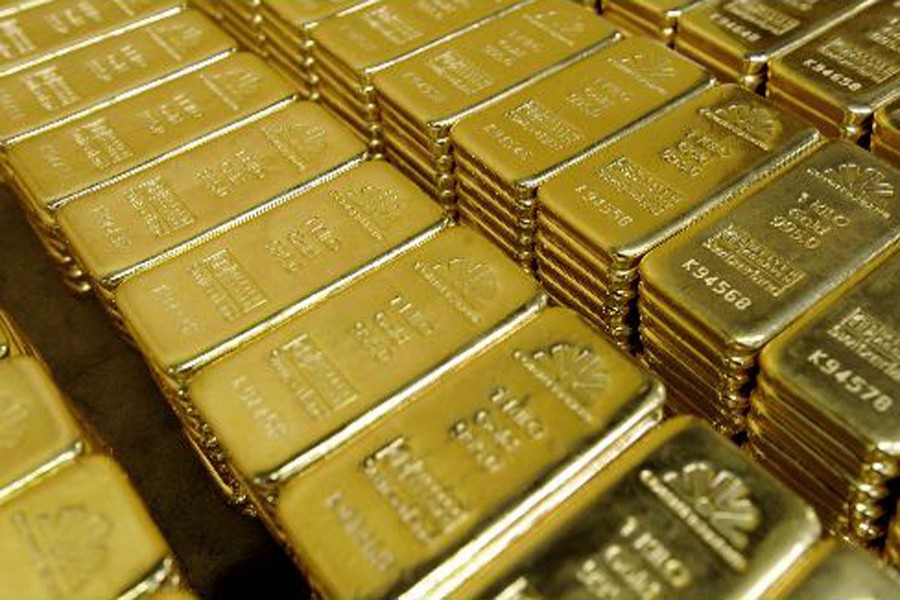 Customs officials seize 40 gold bars