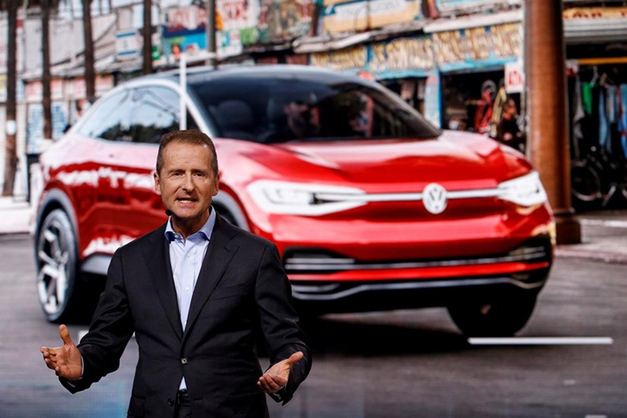 Herbert Diess from the Volkswagen Group presents the new I.D. Vizzion car model during an event at the 88th International Motor Show at Palexpo in Geneva, Switzerland, March 5, 2018. Reuters/File Photo