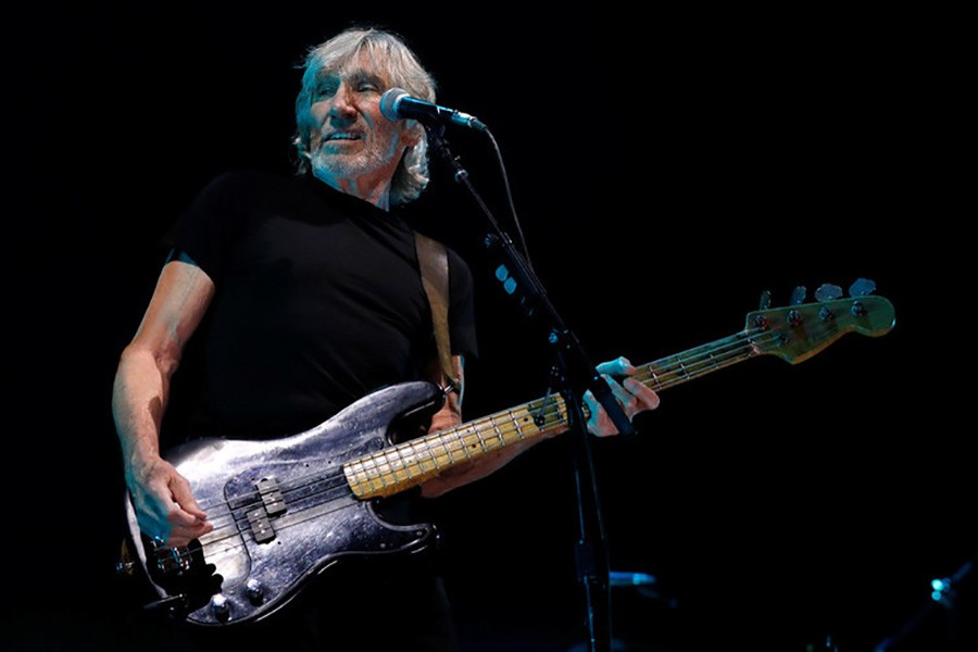 Roger Waters denounces White Helmets as propaganda tool