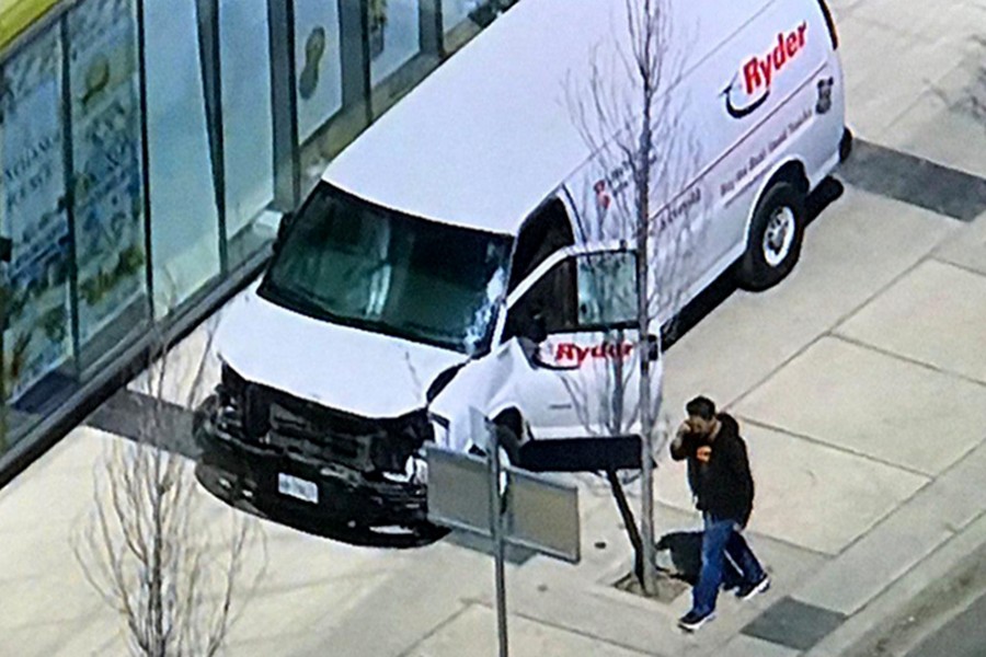 10 die in Toronto van attack