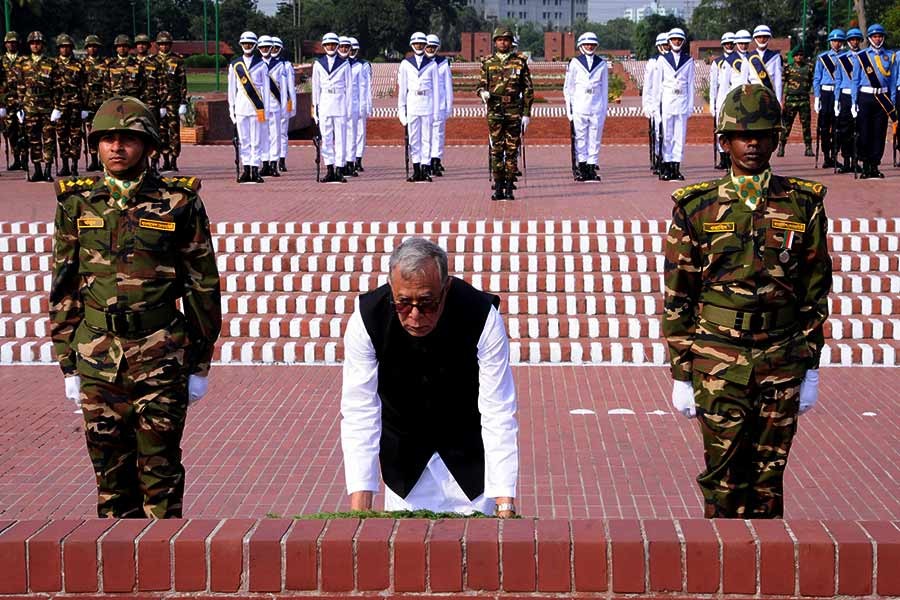 President pays rich tributes to Liberation War martyrs