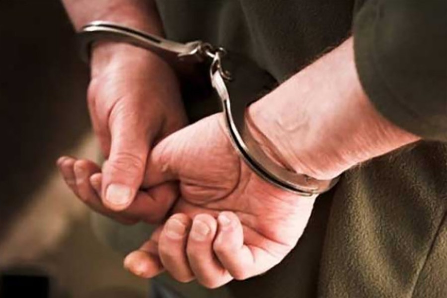 Police arrest BSMMU doctor with Yaba