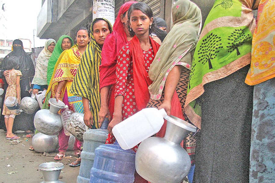 Water shortage hits port city