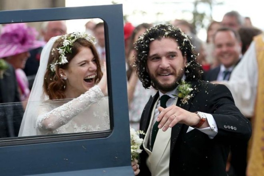 Game of Thrones on-screen couple weds in Scotland