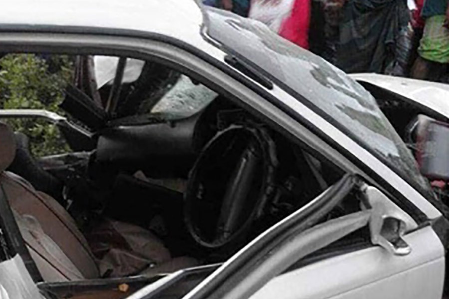 Moulvibazar road accident leaves six dead