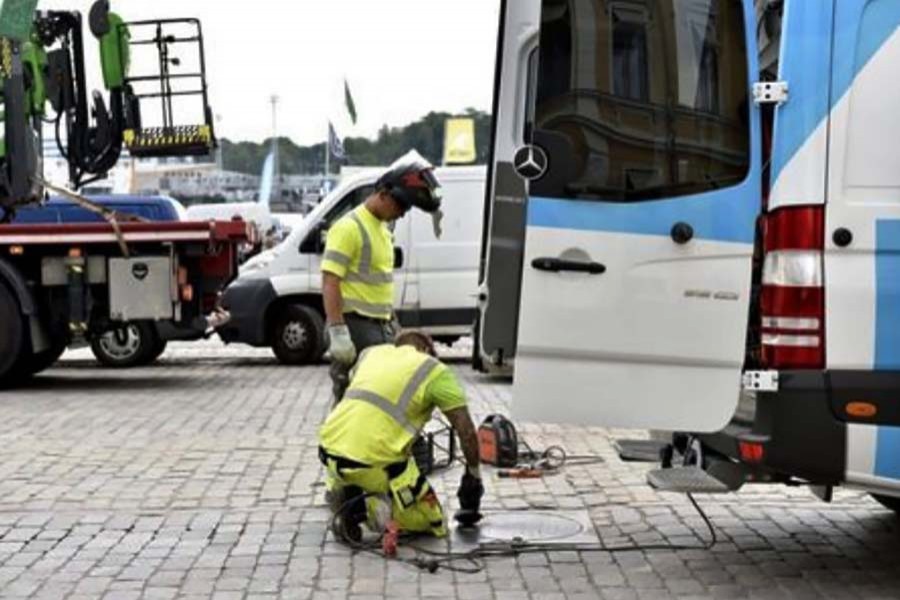 Security measures are taken up near Presidential palace ahead of US President Donald Trump and Russian