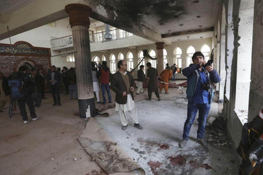 Suicide bomb blast kills 25 in Afghan Shia mosque