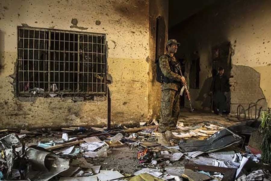 Militants torch 12 schools in Pakistan