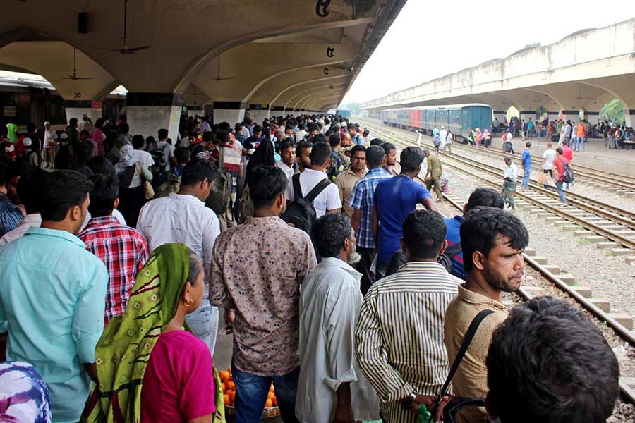 Train service suffers heavy delays