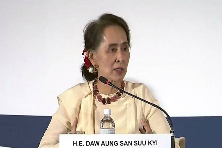 Suu Kyi says timing of Rohingya return depends on Bangladesh