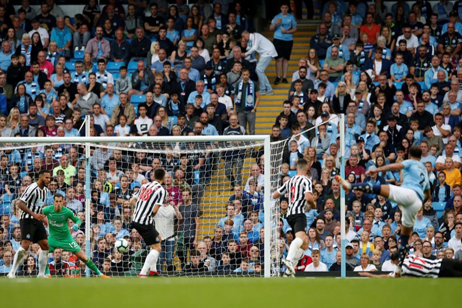 Manchester City's Kyle Walker scores their second goal — Reuters photo