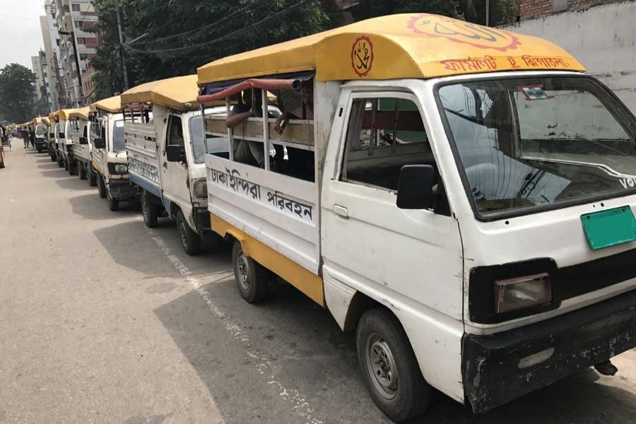 No human hauler to ply on Dhaka streets: DMP chief