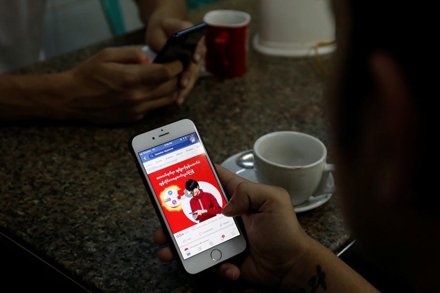 Facebook removes Burmese translation feature
