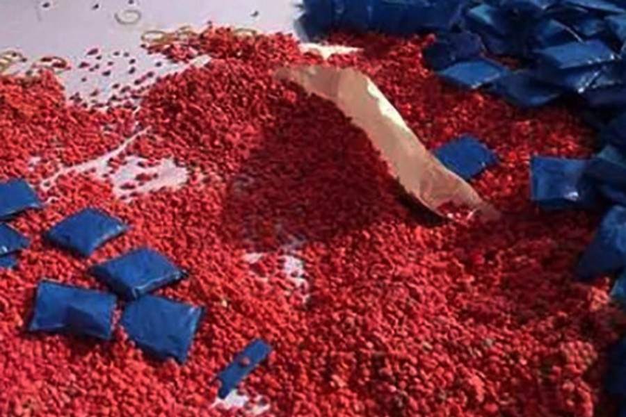 BGB seizes 0.9m Yaba in Cox’s Bazar 