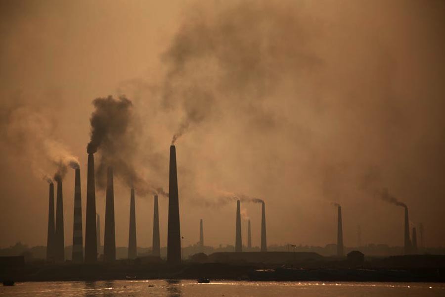 Thrust on curbing brick kilns to save environment