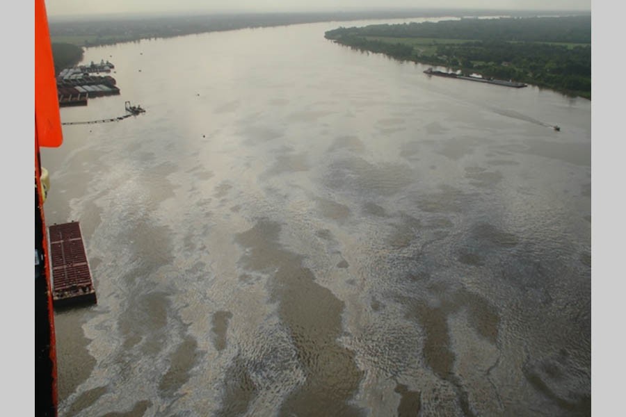 No step taken yet to stop oil spillage in Meghna