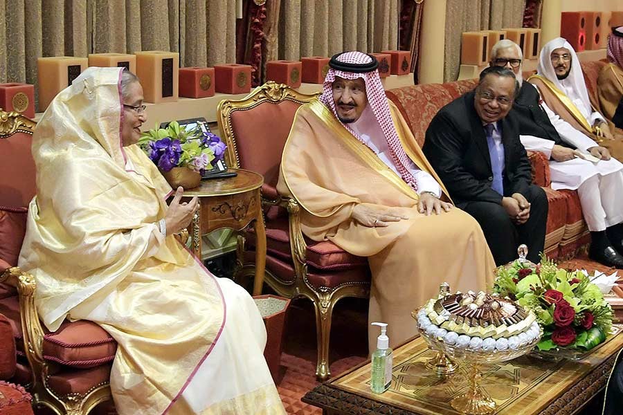 'Saudi King wishes continuation of present govt'