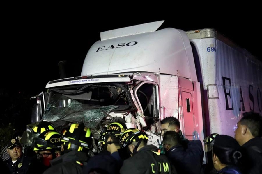 Road crash claims 10 lives in Mexico