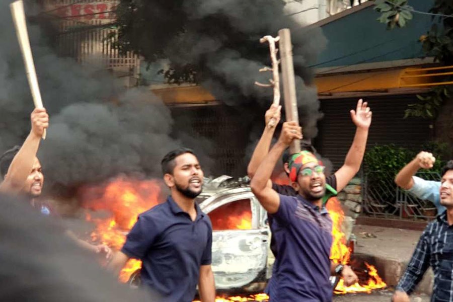 Attack on police made without provocation: Monirul