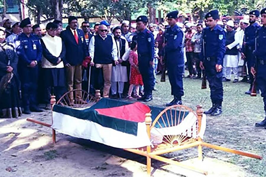 Bir Protik Taramon Bibi  laid to rest with state honour