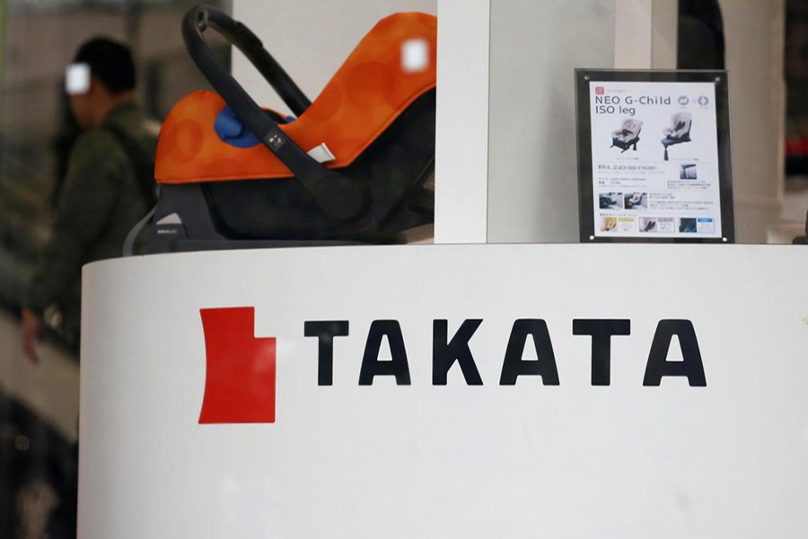 Automakers boost Takata air bag recall completion rates
