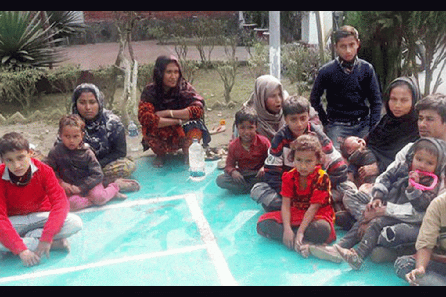 Police nab 16 Rohingyas in Cumilla