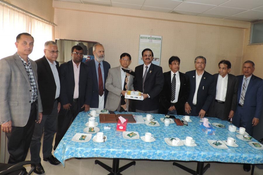 A delegation of Bangladesh Indenting Agents' Association (BIAA) led by its president Muhammad Ayub greeting Golam Dastagir Gazi, M.P, Minister, Ministry of Textiles & Jute at his office in Bangladesh Secretariat, Dhaka on Tuesday