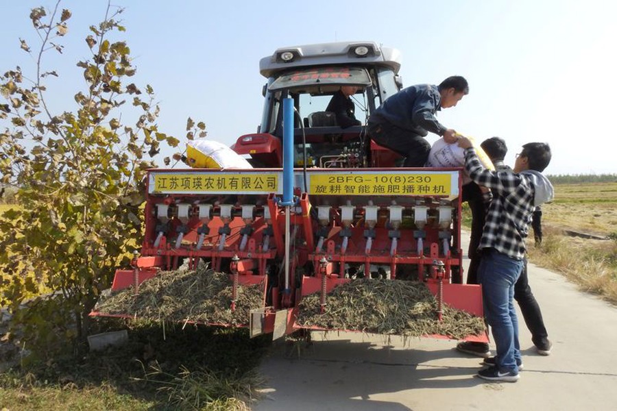 China turns to driverless tractors to overhaul agriculture