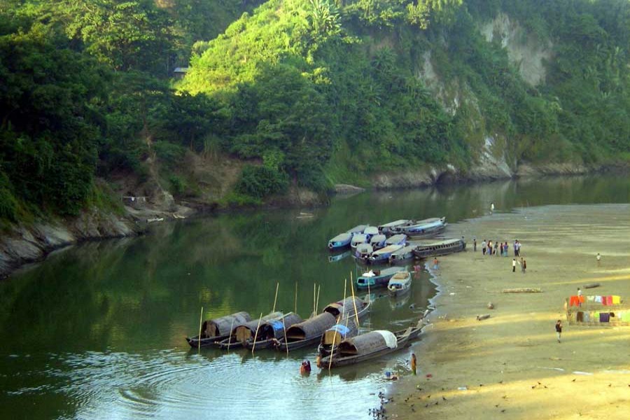 'Riverine tourism' potentials wither