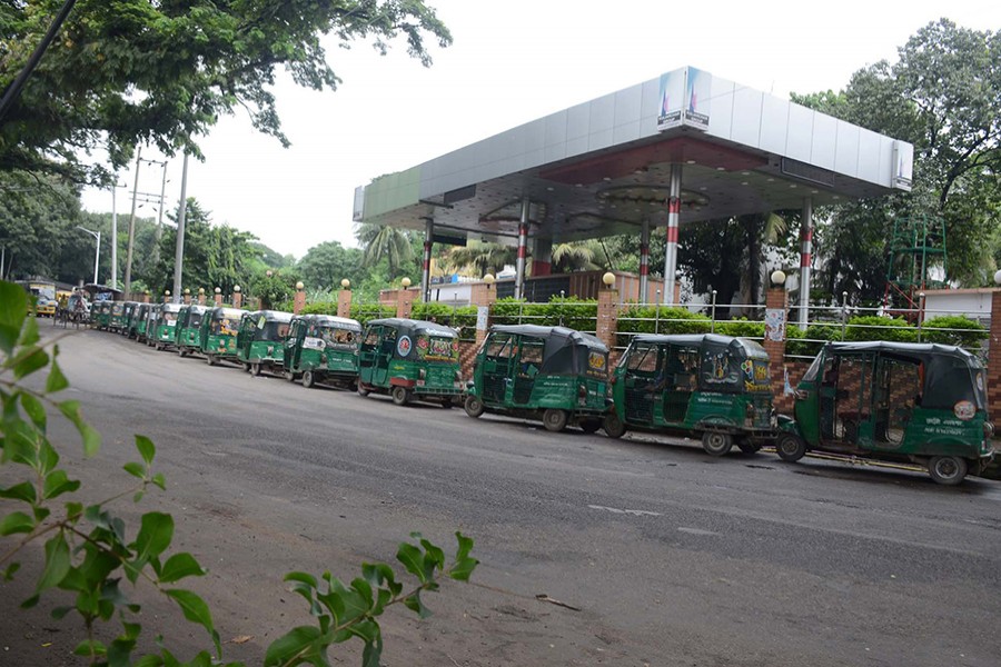 5,637 CNG-run auto-rickshaws get registrations in 2018