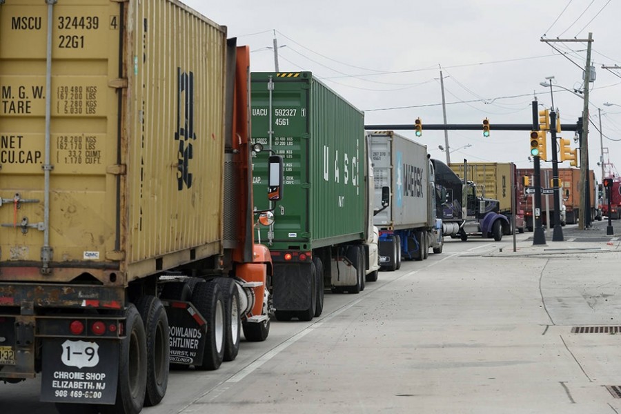 Cargo van registration in Dhaka declines in 2018