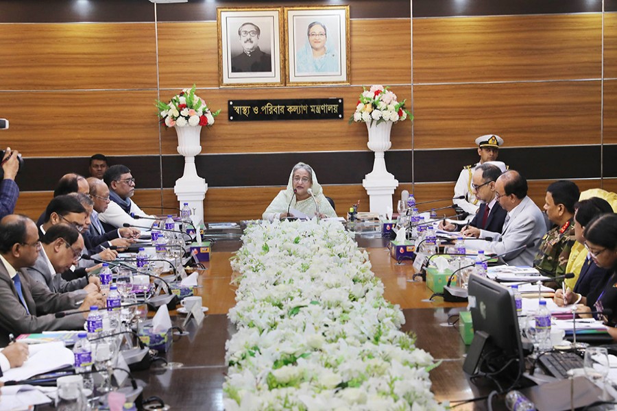 Shape up or ship out, PM warns doctors