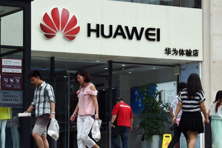 GSMA considers crisis meeting over Huawei