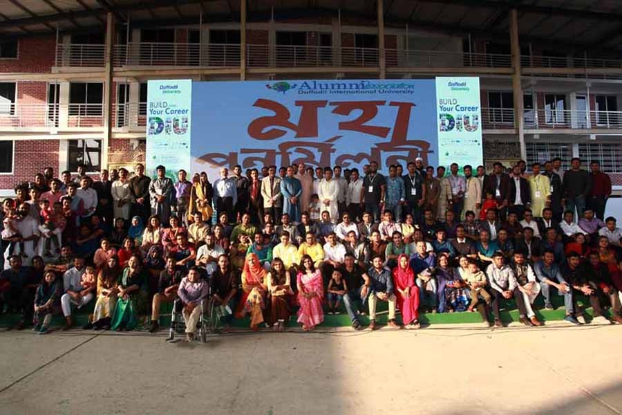 Dr. Md. Sabur Khan, Chairman, Board of Trustees of the DIU, along with other high officials, teachers and alumni of the university are seen on the stage at the ‘Gala Get Together’