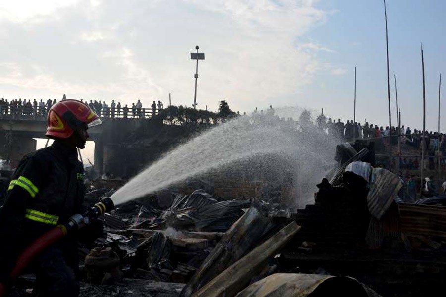 Slum fire claims nine lives